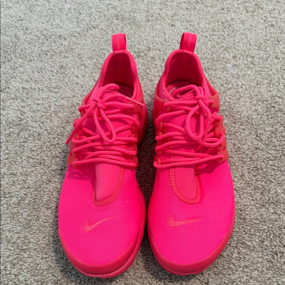 Nike Hot Pink Running Shoes - Picture 2 of 5